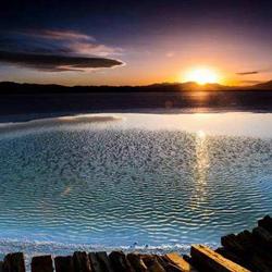 西北旅游價格夢回敦煌 大美青海 夢回敦煌雙動6日 敦煌莫高窟 鳴沙山月牙泉 嘉峪關城樓 張掖七彩丹霞 貫穿絲綢之路 以景觀文化多樣性著稱