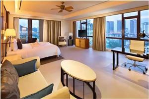 三亞中心皇冠3-廣東福鹿游國際旅行社